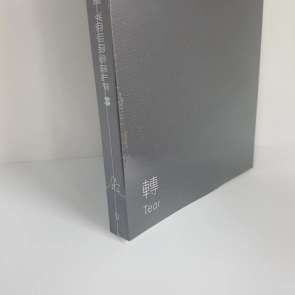 BTS 3rd Album LOVE YOURSELF Tear U Ver. CD+P.Book+M.Book+Photocard+S.Photo+Gift Foto 3 de 4