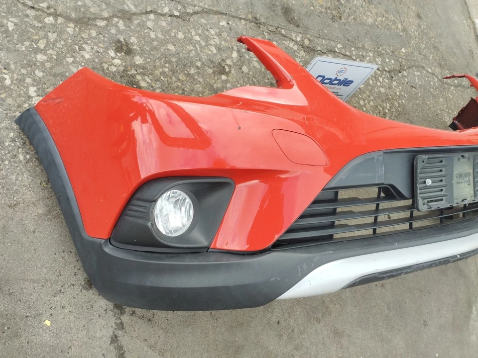 PARAURTI ANTERIORE OPEL KARL 1.0 BENZ 2015/2019 ROSSO CON FARETTI 00321450 - Immagine 3 di 4