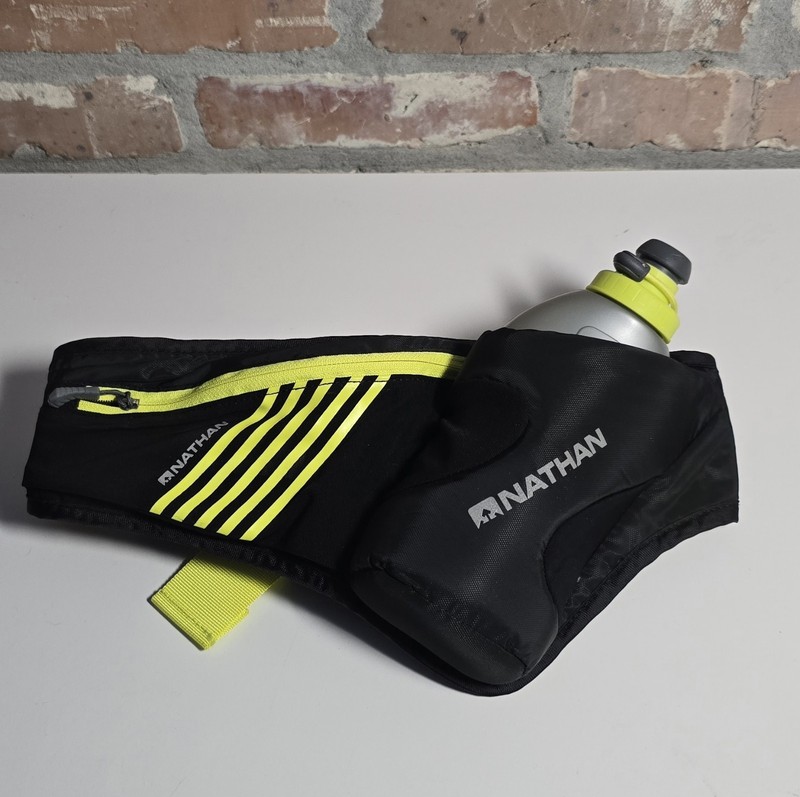 NEW With TAGS Nathan Peak Hydration Waist Pak One Size