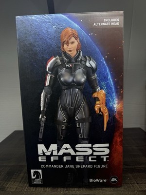 Mass Effect Commander Jane Shepard 9-Inch PVC Figure READ