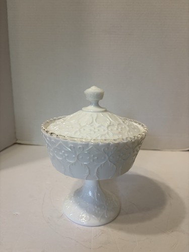 FENTON SPANISH LACE CANDY DISH W/LID 8 1/2" - Picture 2 of 5