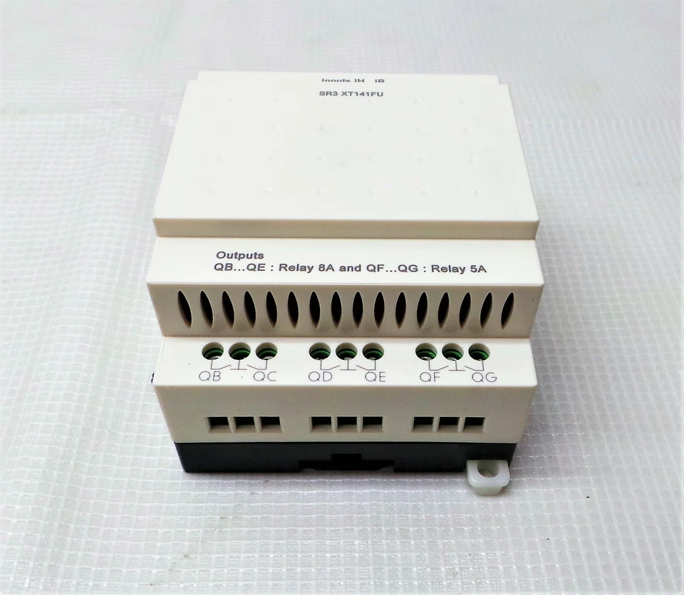 Schneider PLC Expansion Module SR3XT141FU - Image 2 of 4