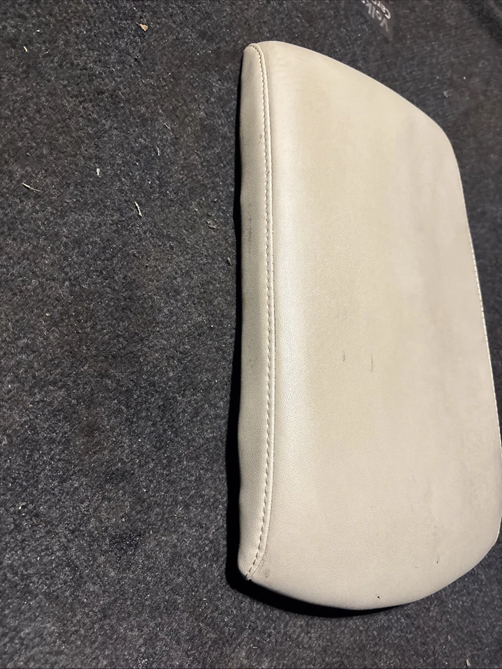 08-10 Infiniti QX56 Consola Apoyabrazos Cubierta Tapa 96920-75603 OEM Foto 2 de 4