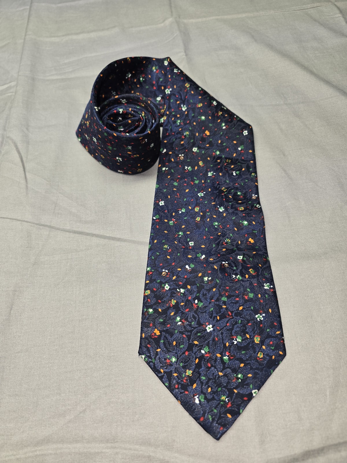 Christian Dior Monsieur Tie Mens Navy Blue Floral Pattern Vintage Neckwear 90s