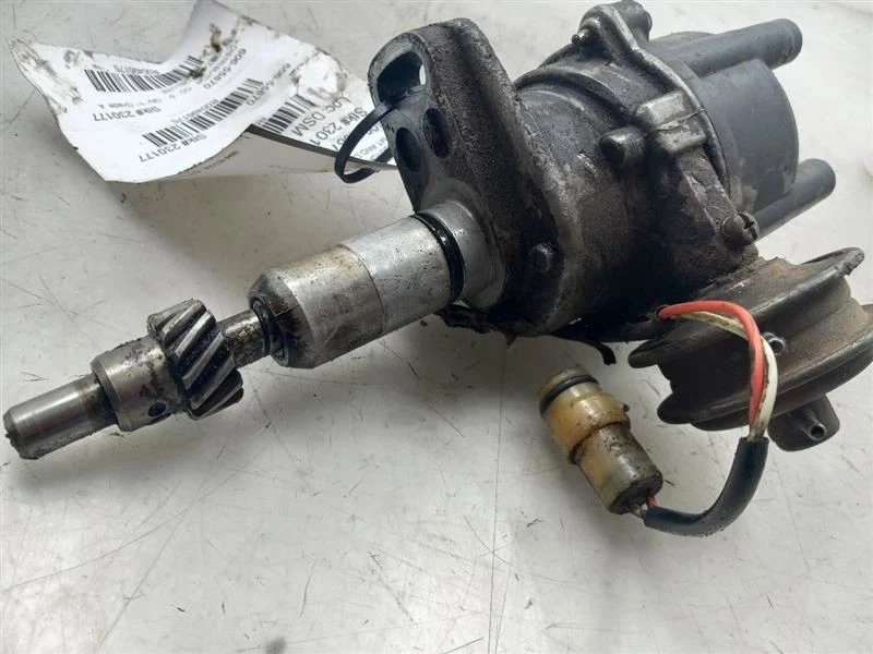 DISTRIBUIDOR DE ENCENDIDO MT 82-83 TOYOTA CELICA DELUXE 2,4 L 4x4 Foto 2 de 4