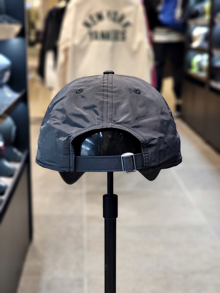 MLB公式 キャップ HFit Unstruck Ball Cap NY (Charcoal Grey) MLB公式 キャップ HFit Unstruck Ball Cap NY (Charcoal Grey