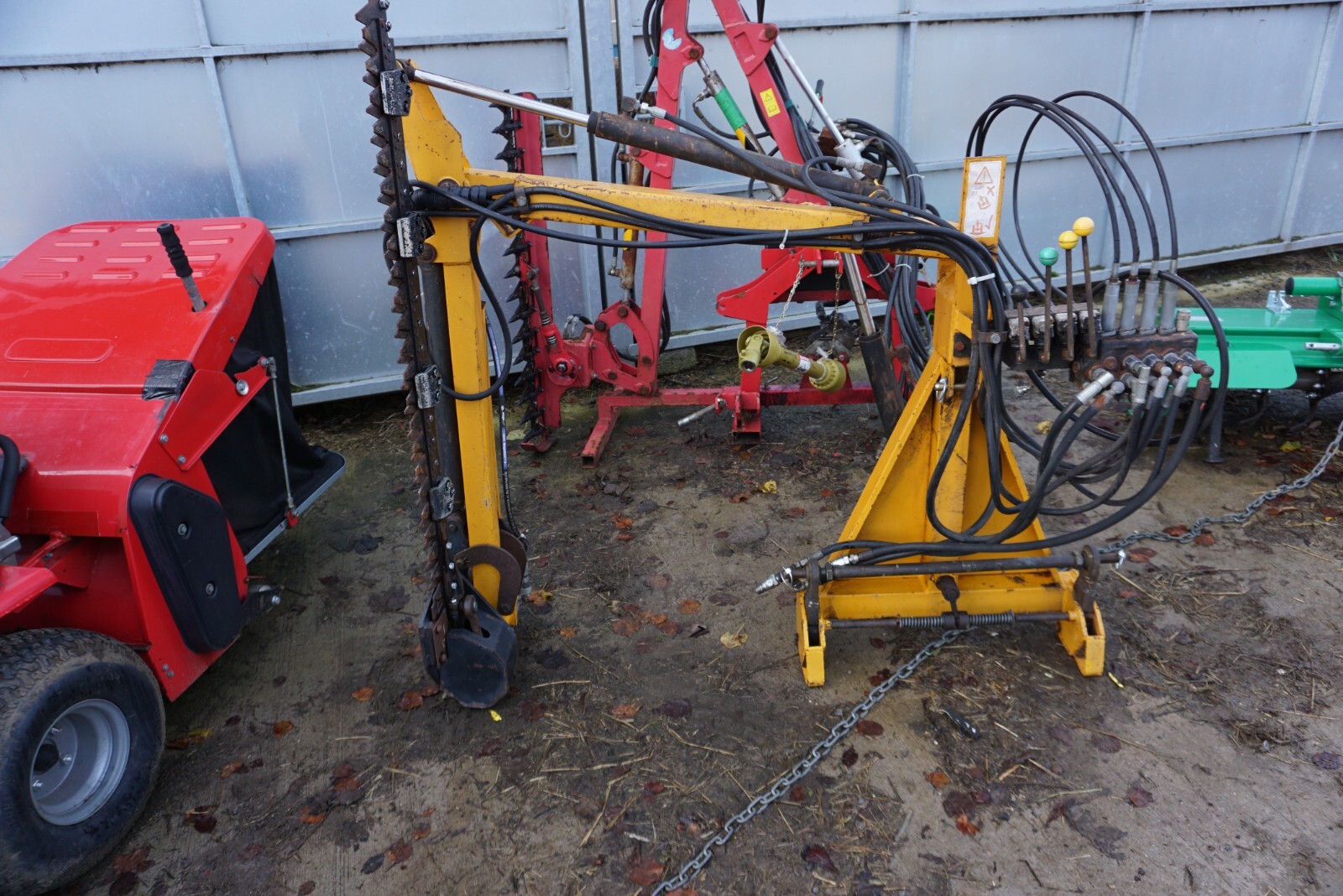 McConnel swingtrim 320 hedge cutter for compact tractor, sickle bar