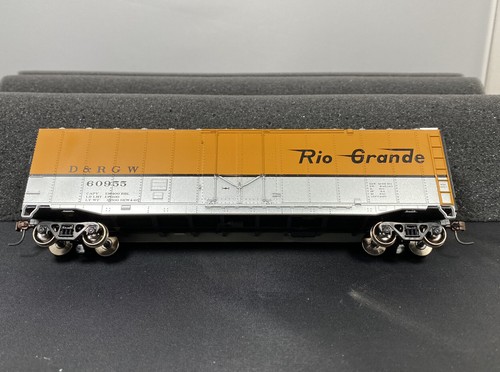 HO Model Train Athearn Ready to Roll 50' Insulated Plug Door Boxcar Rio Grande - Picture 6 of 9