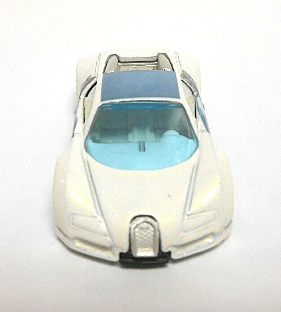 RARE 2007 Hot Wheels Mystery Bugatti Veyron Pearl White