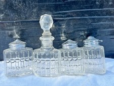 VINTAGE 4 FLASCHEN PRESSGLAS KRUZIFIX SET MID CENTURY