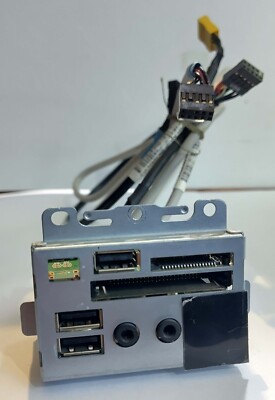 interner SD u. CompactFlash Kartenleser  + 3x USB , audio out/in