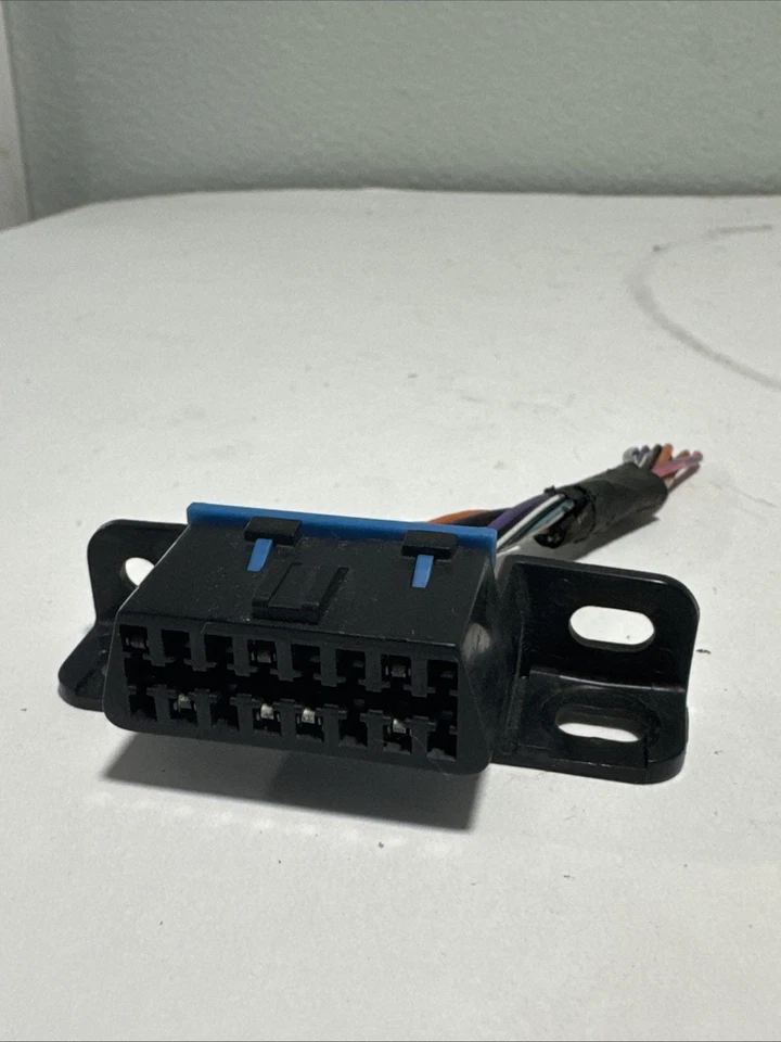 Ford F-150 1999-2004 OBDII OBD2 Serial Port Harness Connector Pigtail  Data Link - Image 2 of 4