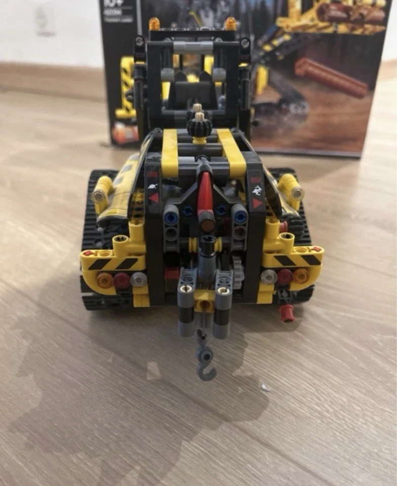LEGO Technic 42094 Tracked Loader, photo 4 sur 5