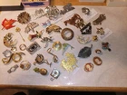 LOT OF VINTAGE COSTUME JEWELRY PINS