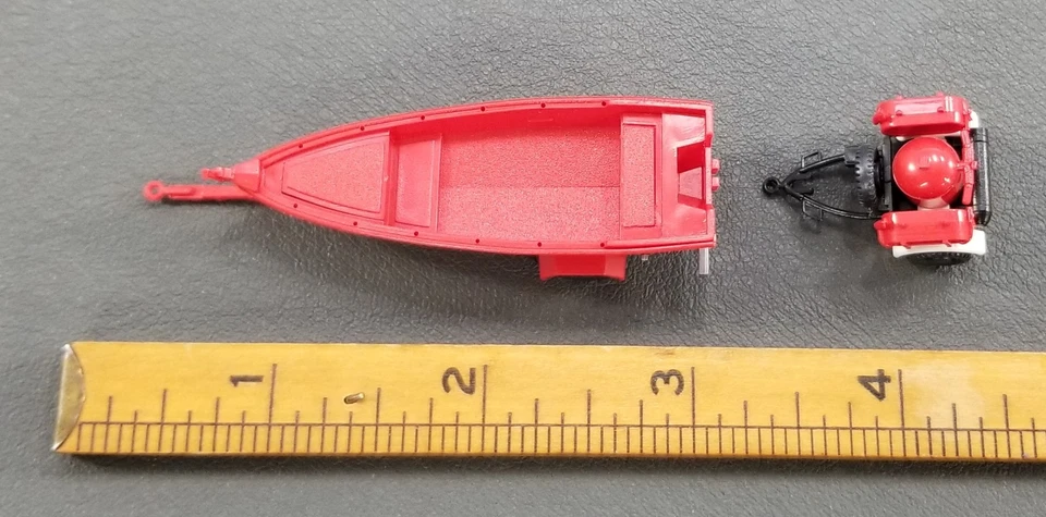 Juego de 2 remolques ROCO #1350 1 bote de bomberos en remolque y 1 tanque remolque "rojo" 1:87 Foto 2 de 4