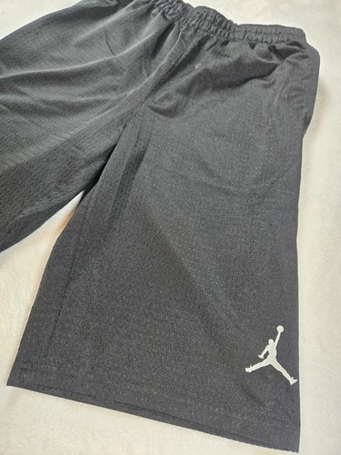 Boys Air Jordan Black Mesh Basketball Shorts Size Large 12-13 - Picture 3 of 8