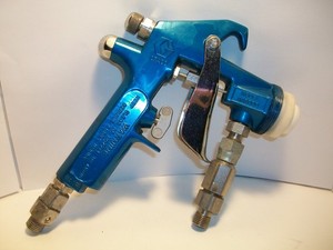 GRACO AA2000 AIRLESS PAINT SPRAYER GUN  As/Is Not Working Clean