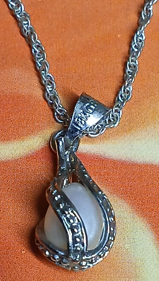 Picture 1 of 6