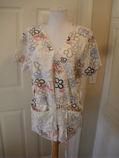 Women's Medical Scrubs Top Medgear M White/floral T67 