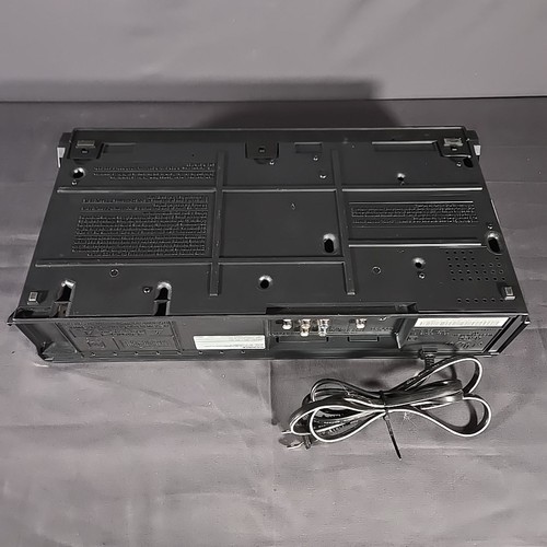 Magnavox DV220MW9 VCR DVD Combo Recorder *VCR NOT WORKING* Parts / Repair - Picture 8 of 8