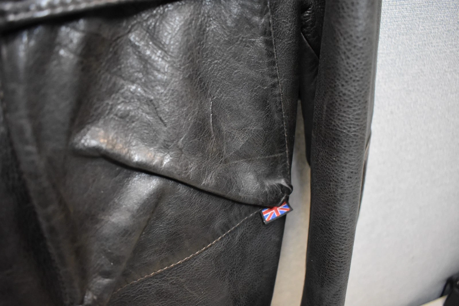 Belstaff Panther 1966 Leather Jacket Large Black - product detail image 6