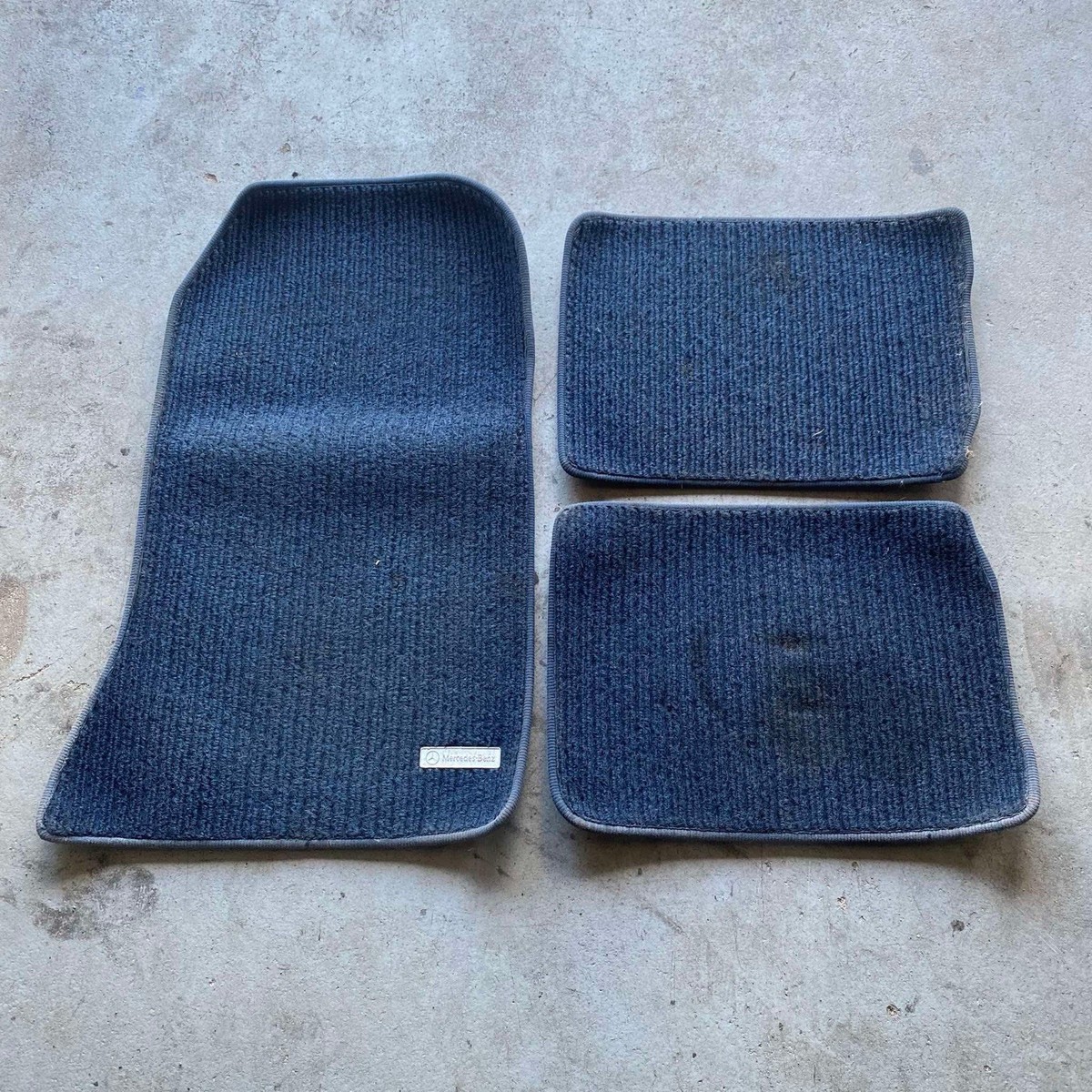 Mercedes-Benz W124 Front & Rear Floor Mat Carpet Set Of 3x Blue | eBay