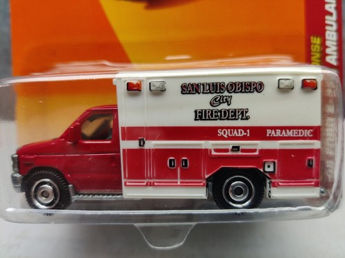 MATCHBOX 2010 Emergency Response Series Red/ White '08 Ford E-350 Ambulance NICE - Picture 2 of 10