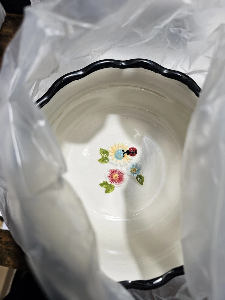 全新 Temptations GINGHAM 花园黑色花边瓢虫花朵蝴蝶结餐具 适用于 4 件  — 第 4/4 张图片