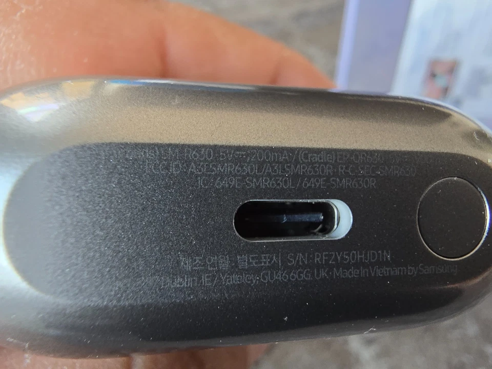 Samsung Galaxy Buds2 Pro - Phantom Black, photo 2 of 5