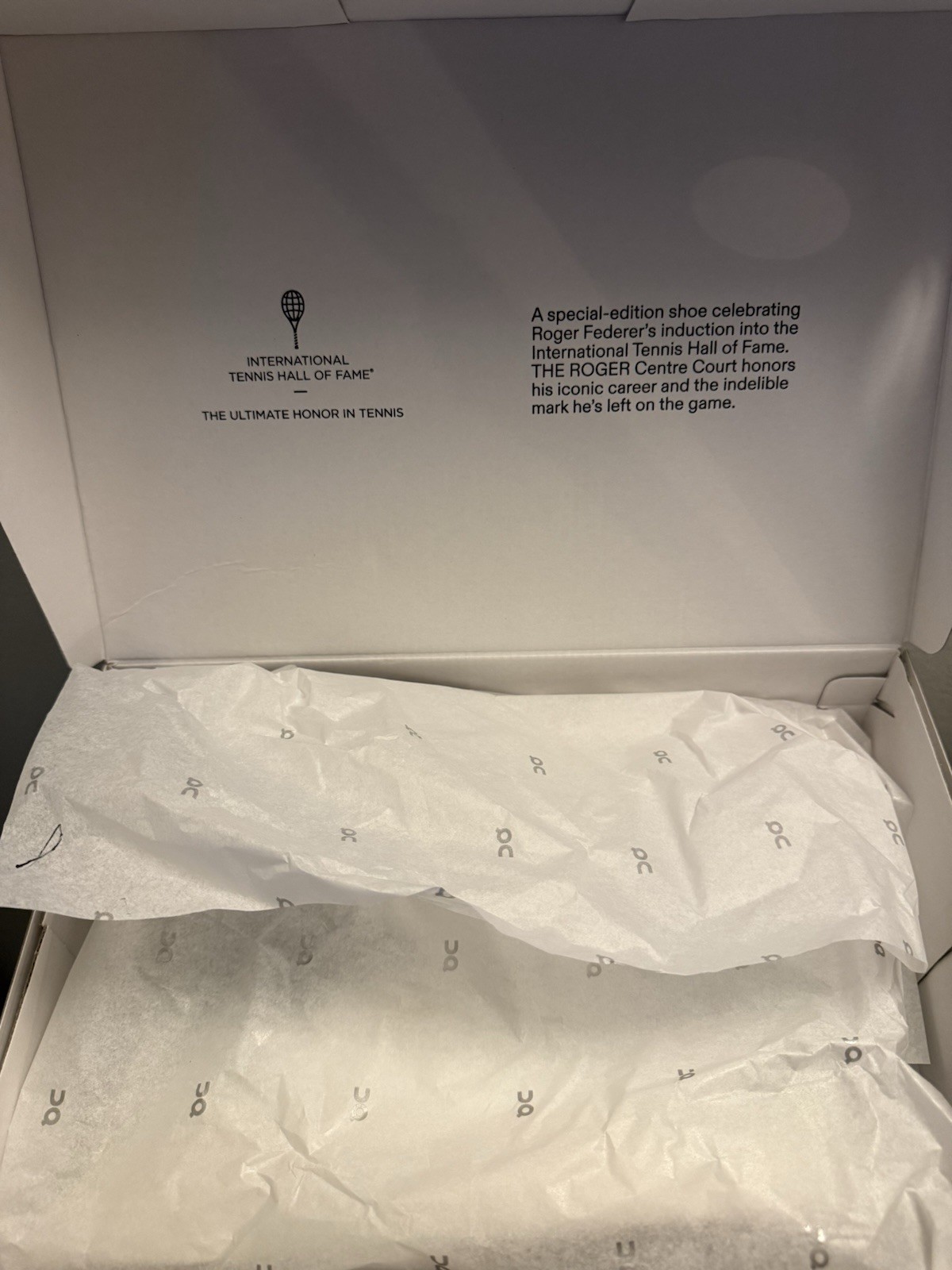 On The Roger Centre Court Tennis Hall Of Game Edition Size 9 Shoes LIMITED RARE - image 4