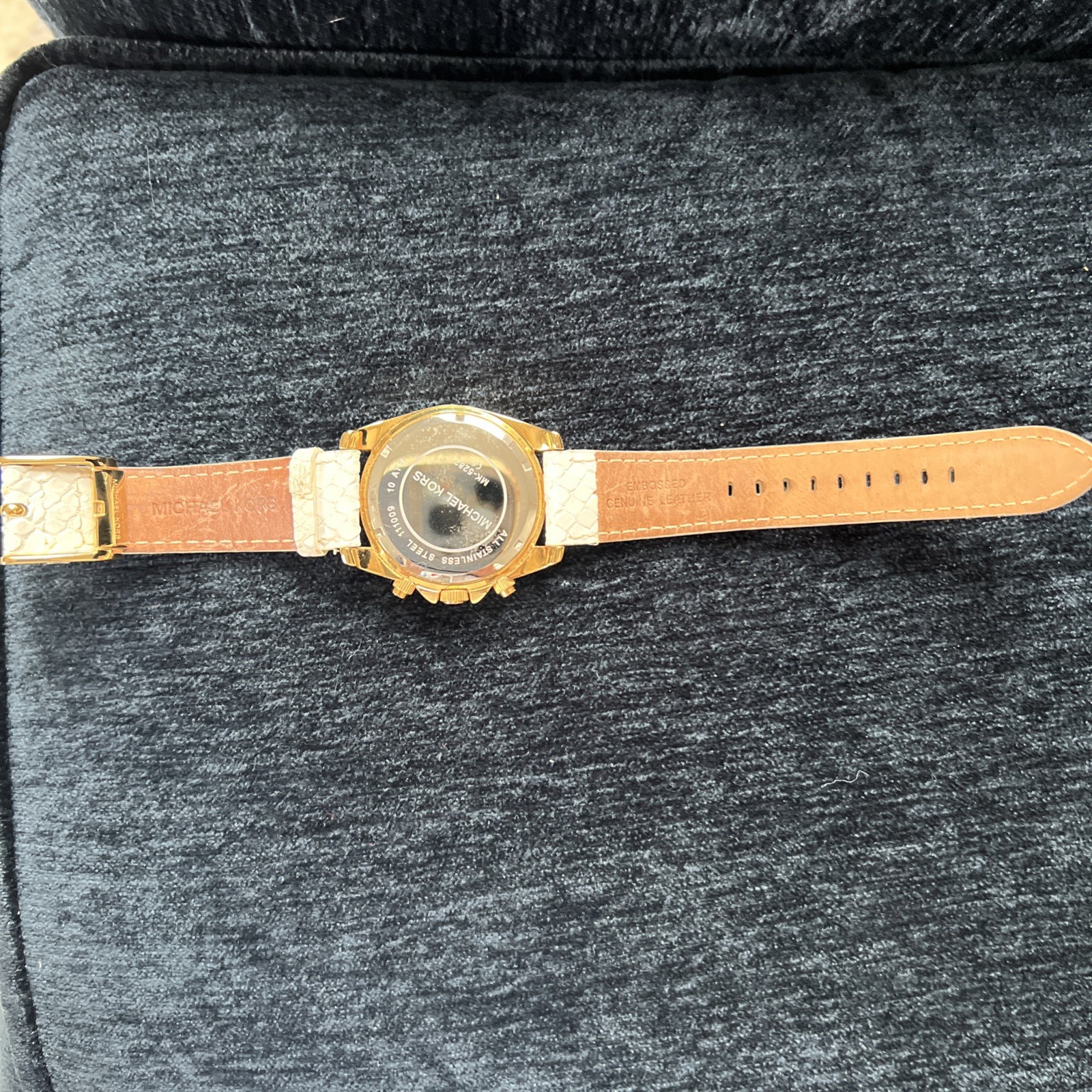 Michael Kors Women's Gold-Tone Withe Python-Enbos… - image 4