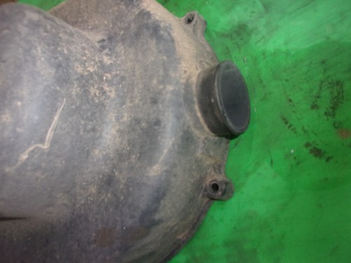 1988 KAWASAKI MULE 1000 KAF450 CLUTCH COVER - Picture 2 of 3