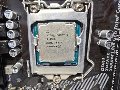 Gigabyte Z370 Aorus Gaming 3 Motherboard, Intel Core i5-8600K, 8GB DDR4-3200 RAM - Photo 3/14