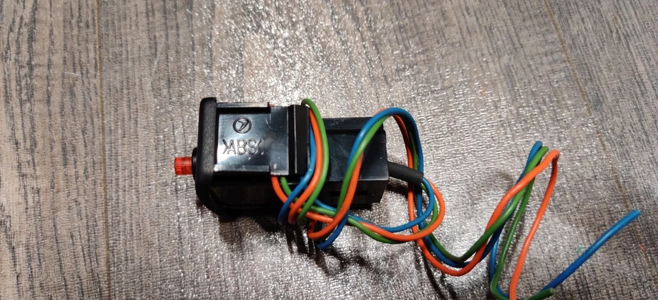 1997-1998 Subaru Legacy индикатор состояния свет для системы безопасности сигнализации бесключевой - Изображение 3 из 4