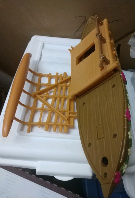 moana doll with boat