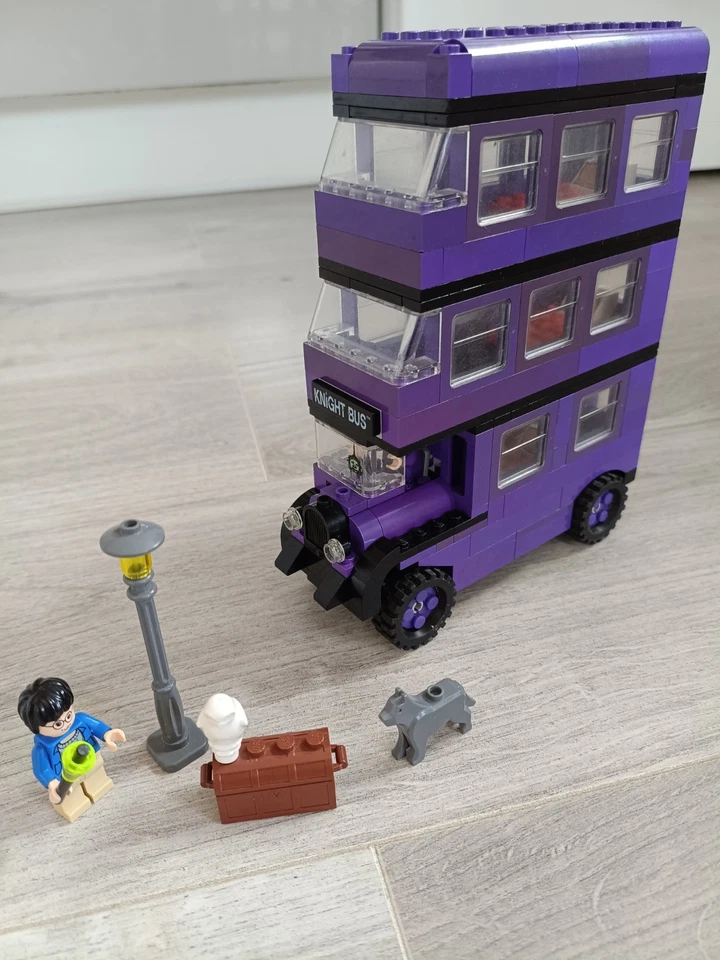 LEGO Harry Potter 4755 Knight Bus, photo 1 of 2