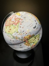 Globe 4 Kids Illuminated Desktop Globe. 14 Inches Tall 10 Inch Diameter
