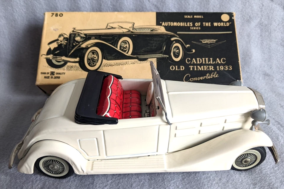 VTG MIB 1960s BANDAI JAPAN FRICTION 1933 CADILLAC WHITE W/BOX TIN METAL LITHO - Image 3 of 4