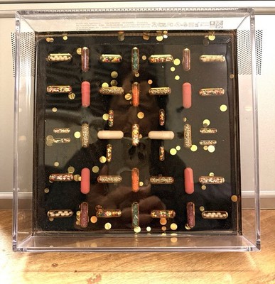Decorative Resin Catch-All Tray Feature Embedded Pill-Shape Capsule