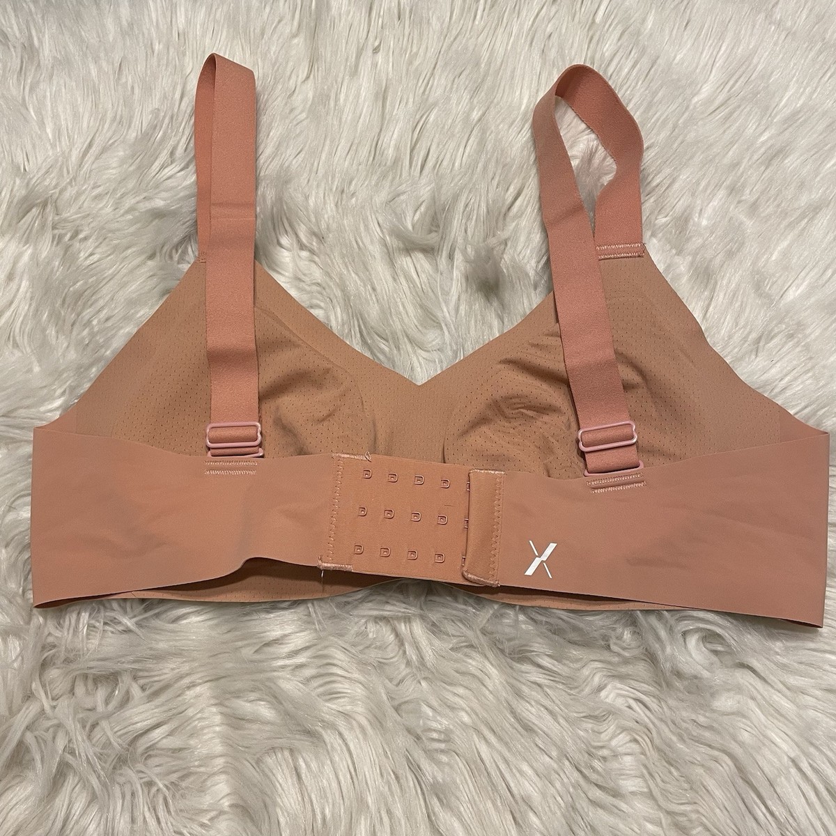 Knix 3 Bra Padded V Neck Evolution Wireless Back Closure Removable Pads View 4