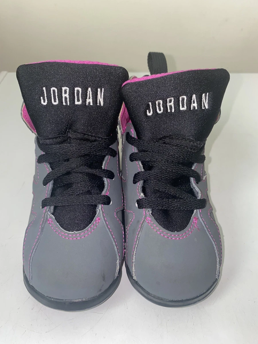 fattige Pilgrim erhvervsdrivende Baby girl Jordans gray and pink size 9 | eBay