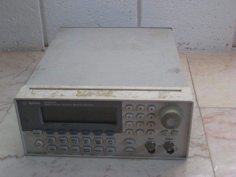 Agilent  33220A 20 MHz waveform generator