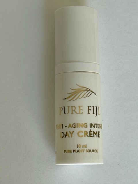 Muestra de crema de día intensa antienvejecimiento Pure Fiji talla 10 ml nueva envío gratuito