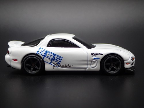 Modello Auto Diecast 1:64 MAZDA RX7 FD HKS FAST & FURIOUS BIANCO 1992-2002 - Foto 3 di 8