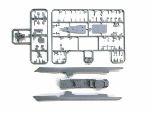 Dream Model 70017 1/700 Chinese Navy Type 052DL Class Destroyer - Picture 2 of 12