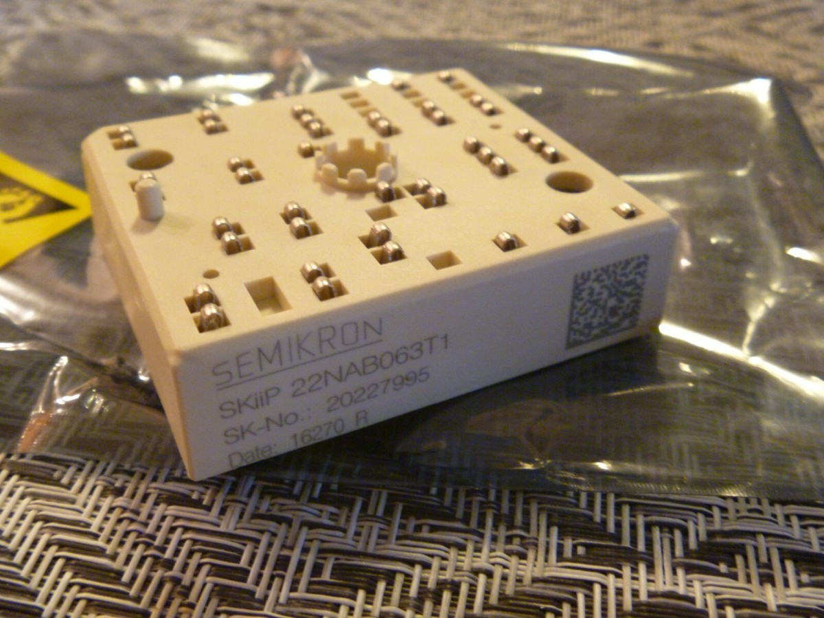 1PCS SEMIKRON IGBT module SKIIP82AHB15T1 In good condition