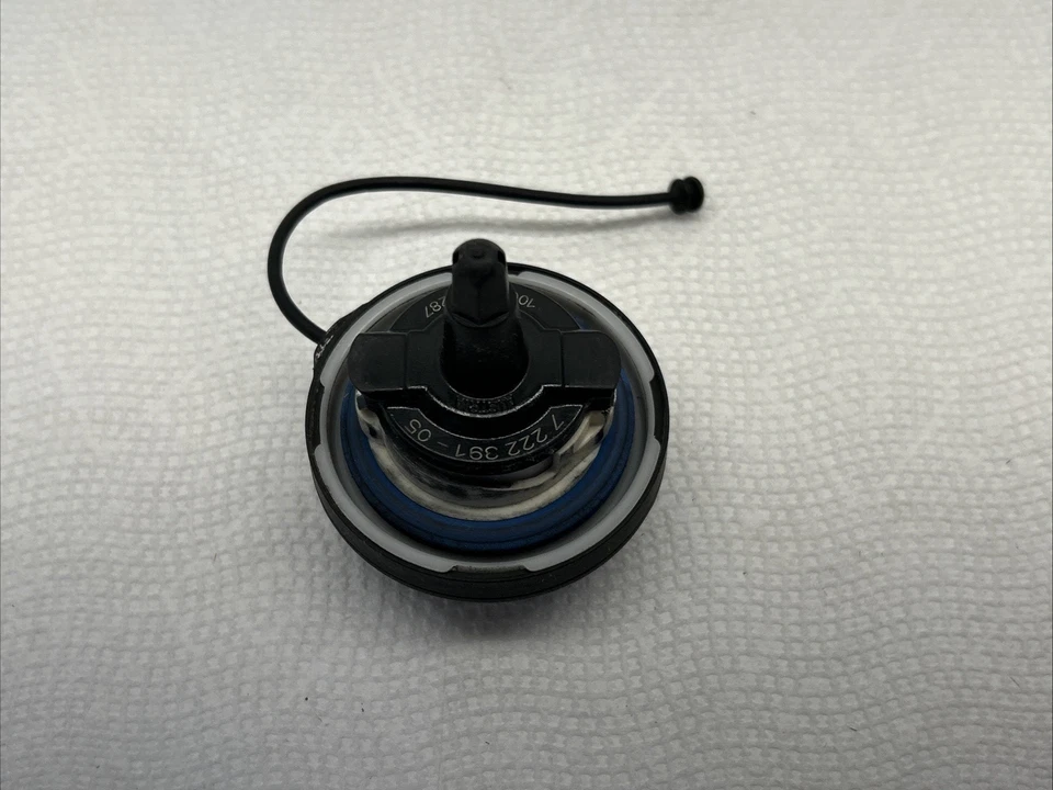 Tapa de gas combustible OEM PARA BMW M235I XDRIVE 2014 2015 2016 7222391 Foto 4 de 4