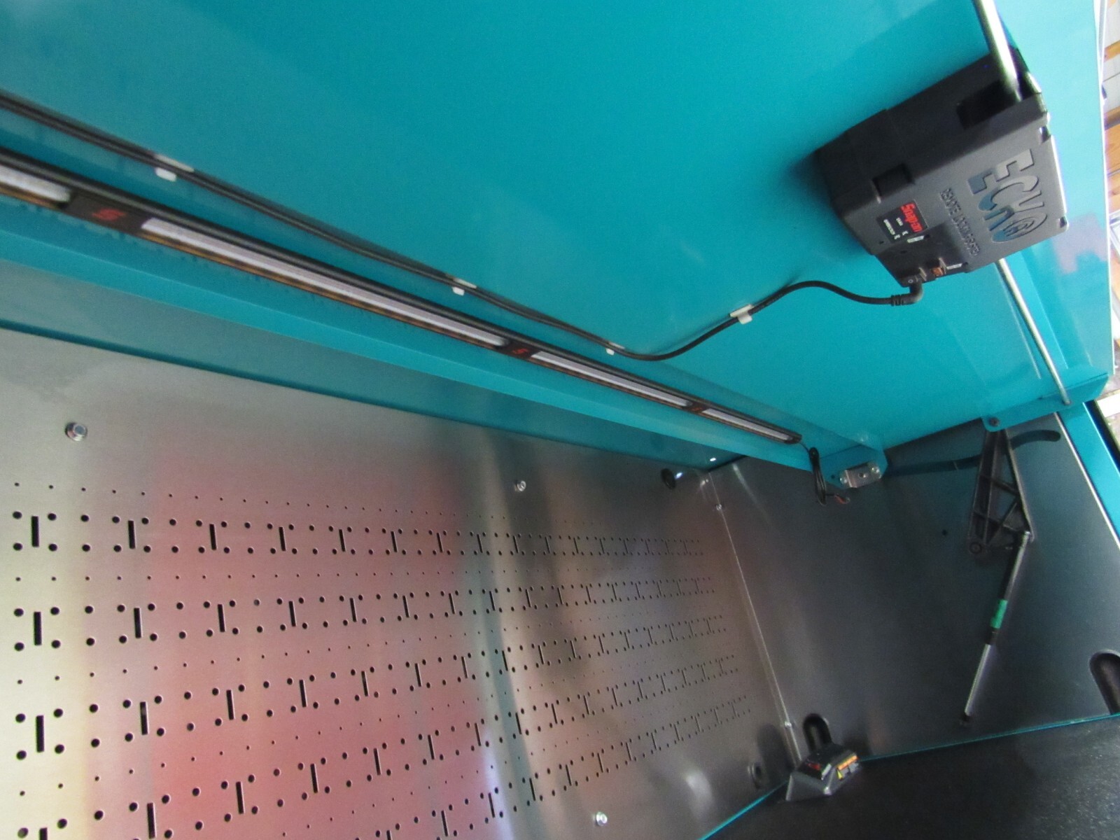 Snap On Teal & Black 84" Epiq Toolbox, Armor Edge Power Top, Hutch