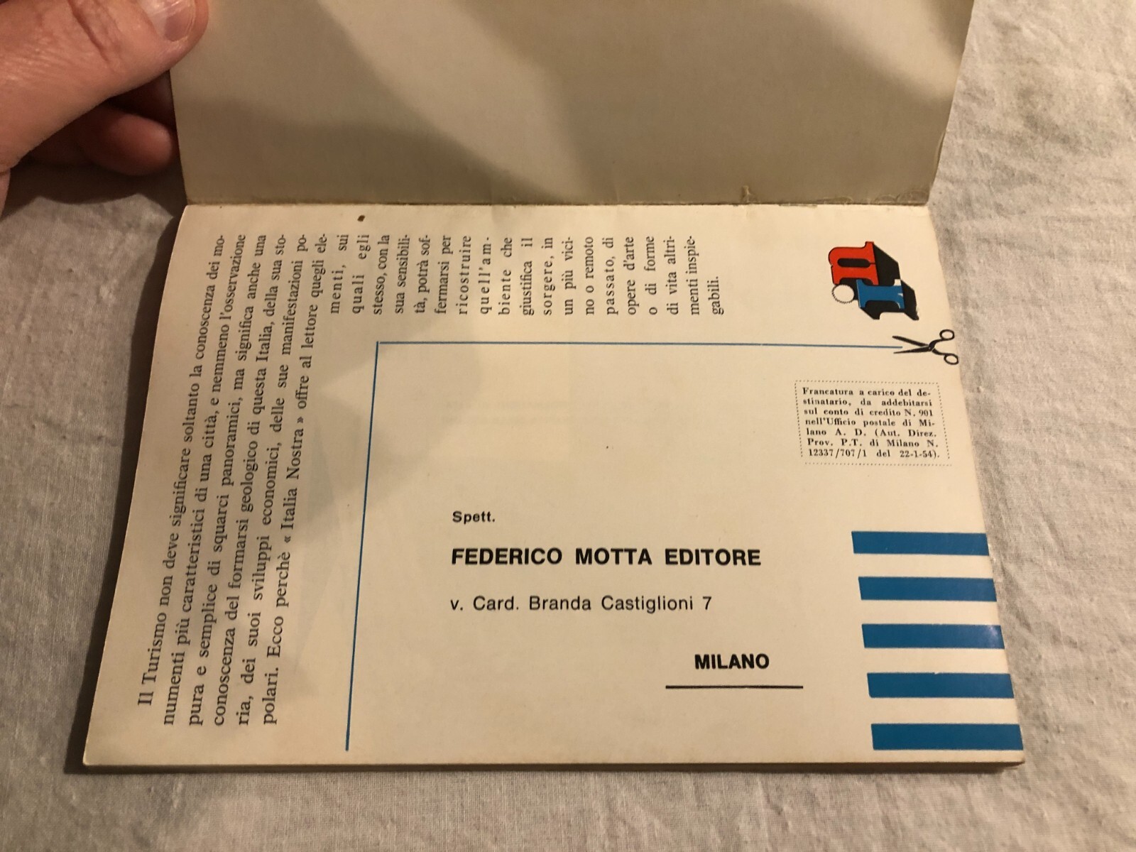 Foto 7 di 9