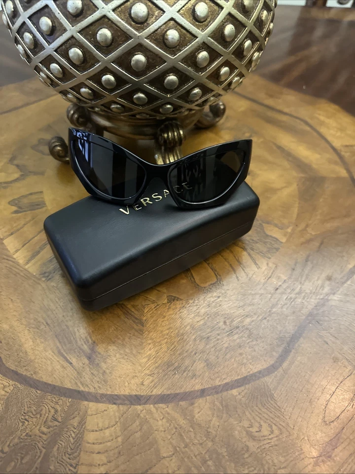 范思哲金色太阳镜 — 第 2/4 张图片